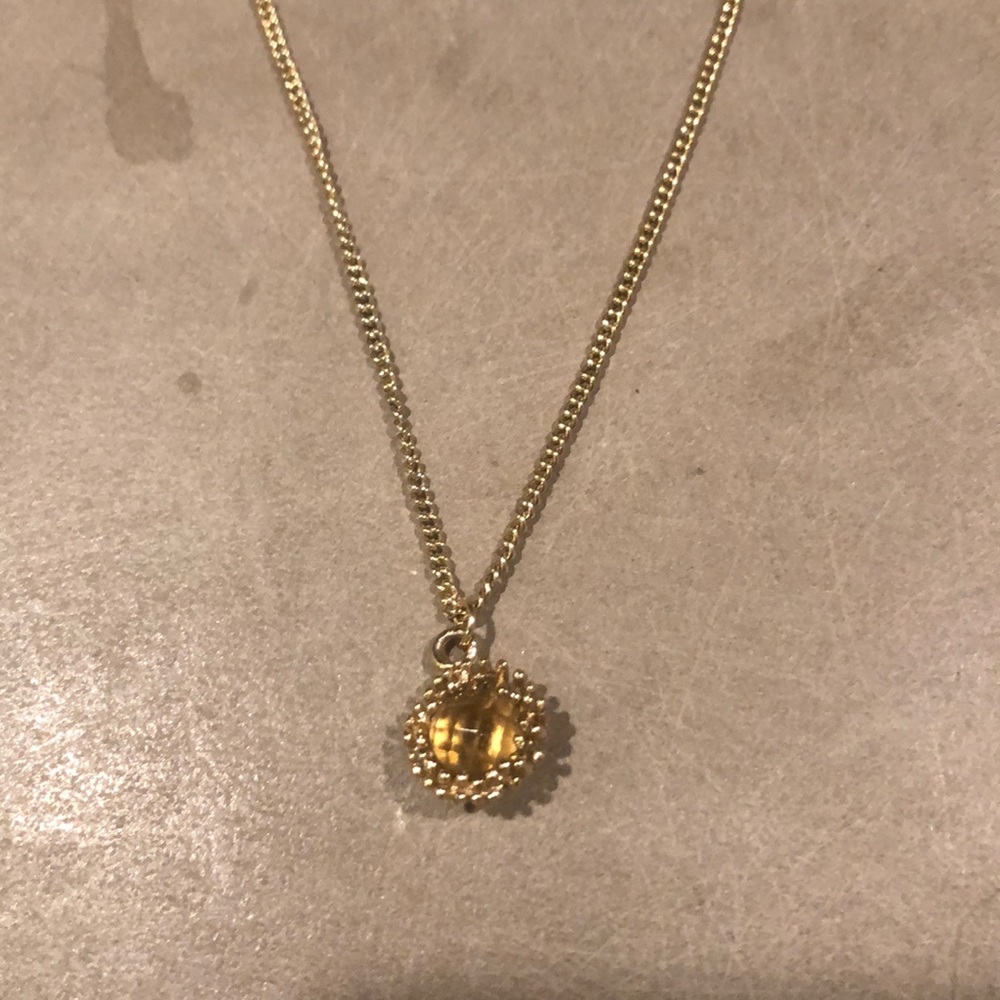 Champagne and gold Kendra Scott necklace